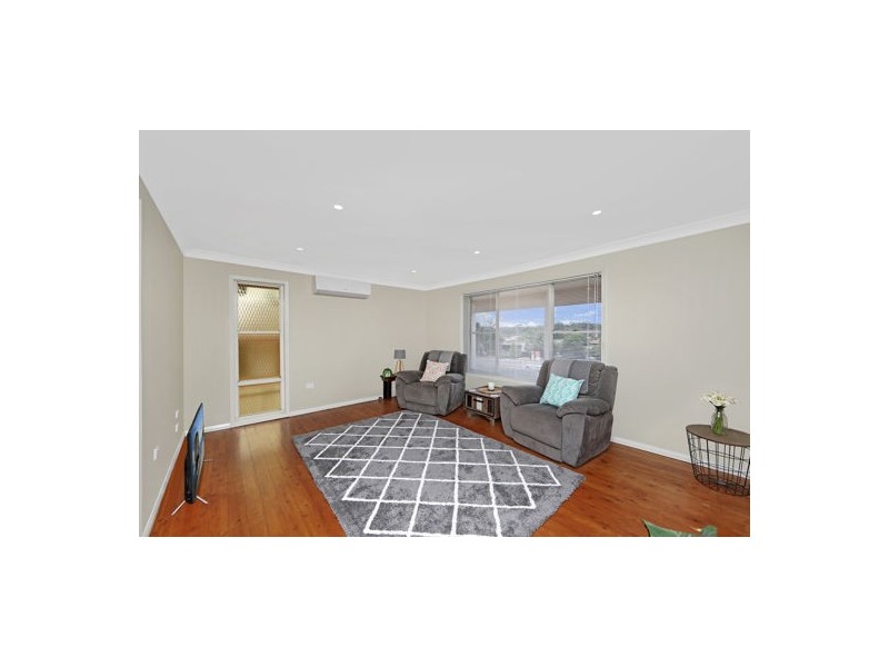 555 The Entrance Road, Bateau Bay NSW 2261