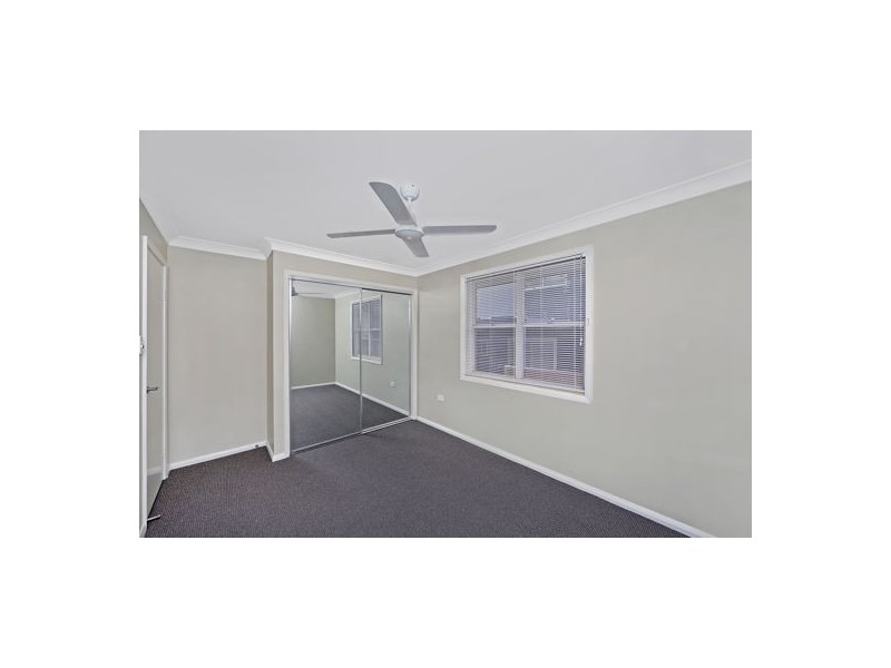 555 The Entrance Road, Bateau Bay NSW 2261