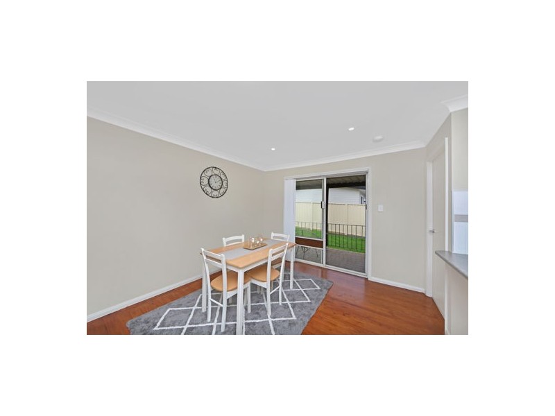 555 The Entrance Road, Bateau Bay NSW 2261