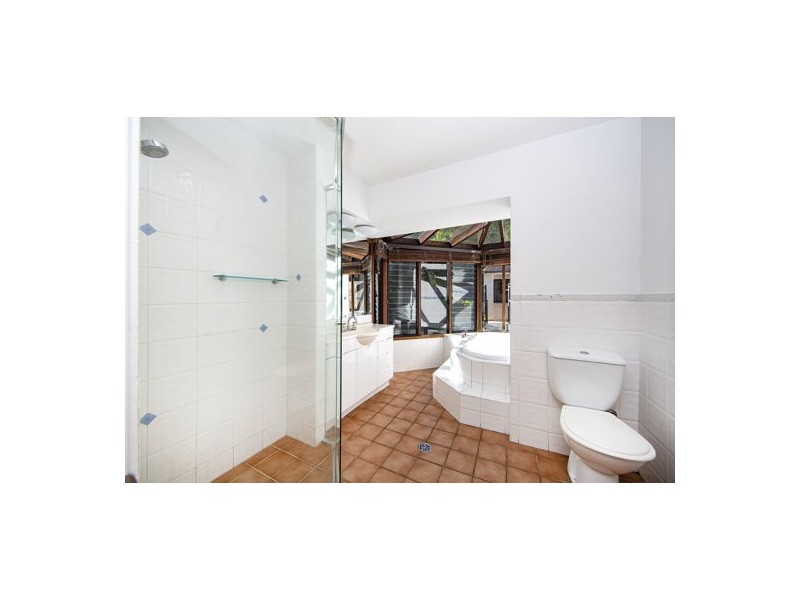 15 Noorong Avenue, Forresters Beach NSW 2260