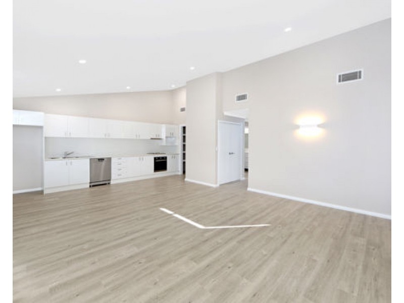 678 Unit 2/678 Coleridge Road, Bateau Bay NSW 2261