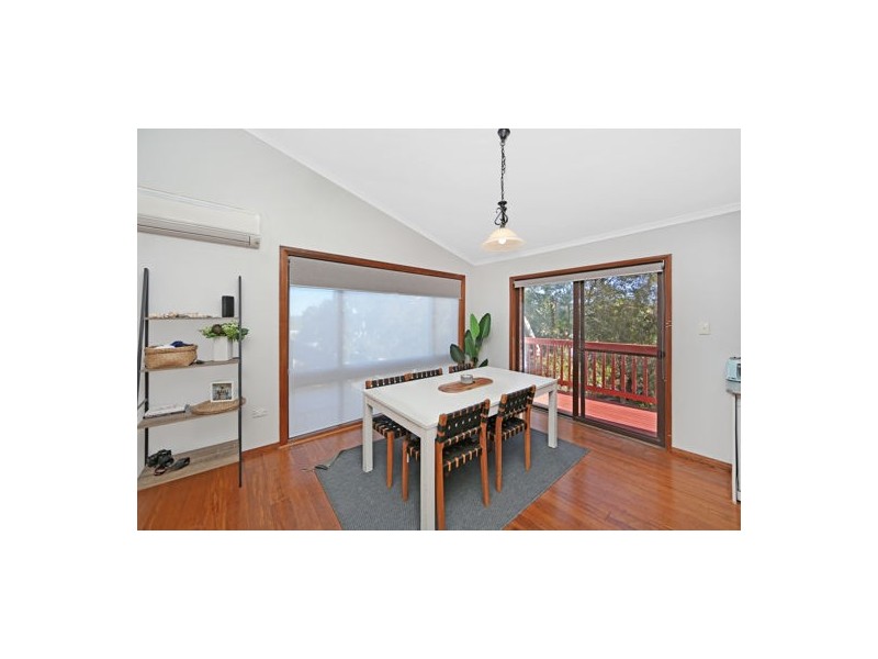 94 Lowanna Avenue, Forresters Beach NSW 2260