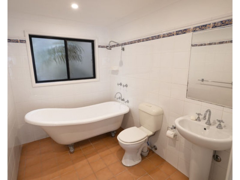 128 Hastings Road, Terrigal NSW 2260