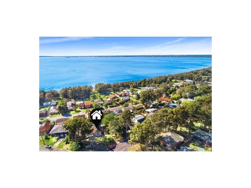 41 Donegal Road, Berkeley Vale NSW 2261