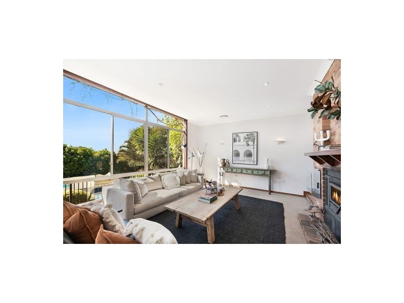 41 Donegal Road, Berkeley Vale NSW 2261