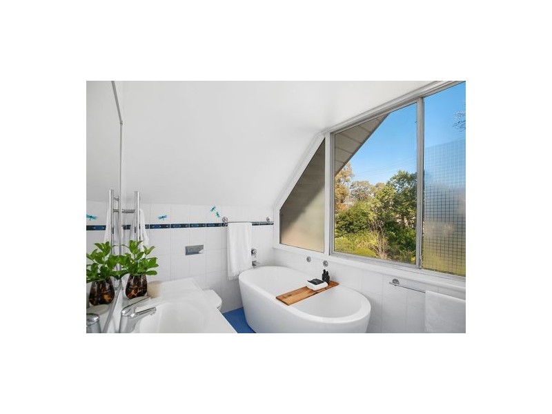 41 Donegal Road, Berkeley Vale NSW 2261