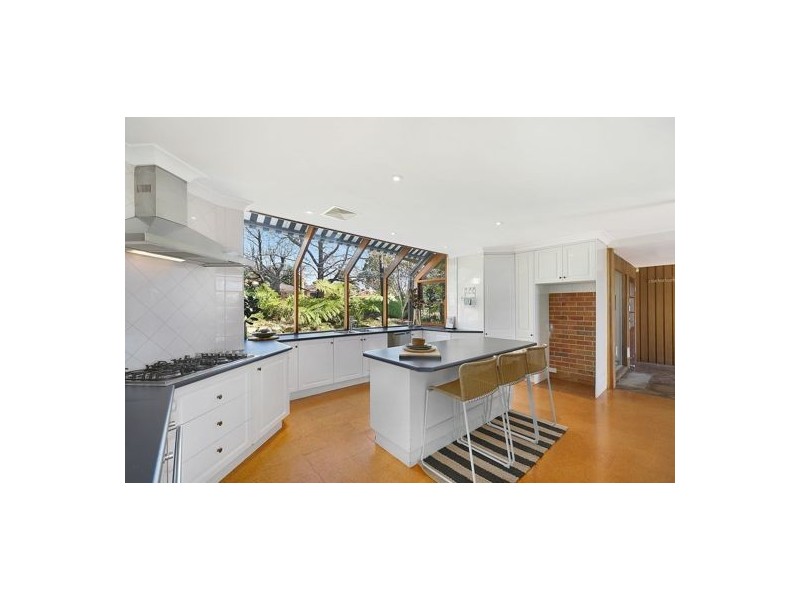 41 Donegal Road, Berkeley Vale NSW 2261