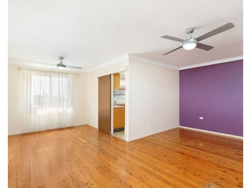 34 Dampier Boulevard, Killarney Vale NSW 2261