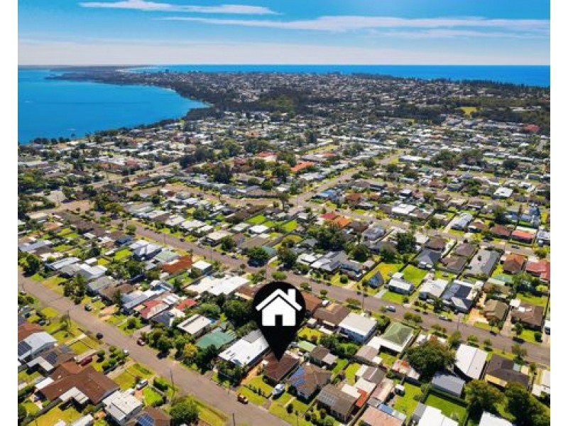 34 Dampier Boulevard, Killarney Vale NSW 2261