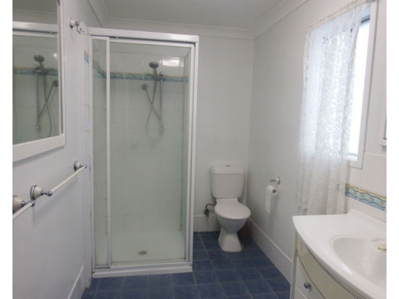 18 DS Henrys Road, Forresters Beach NSW 2260