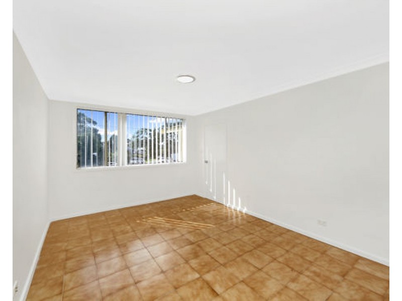106 Downstairs Lowanna Avenue, Forresters Beach NSW 2260