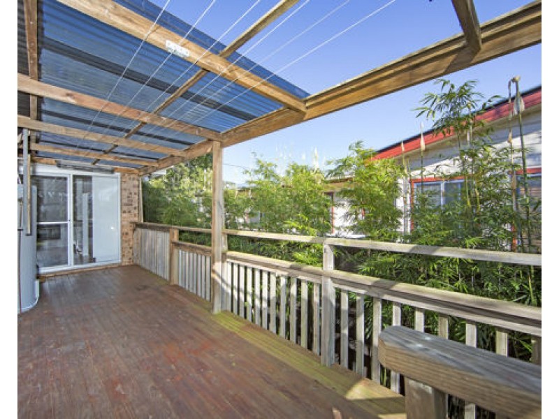 21 Joan Street, Forresters Beach NSW 2260