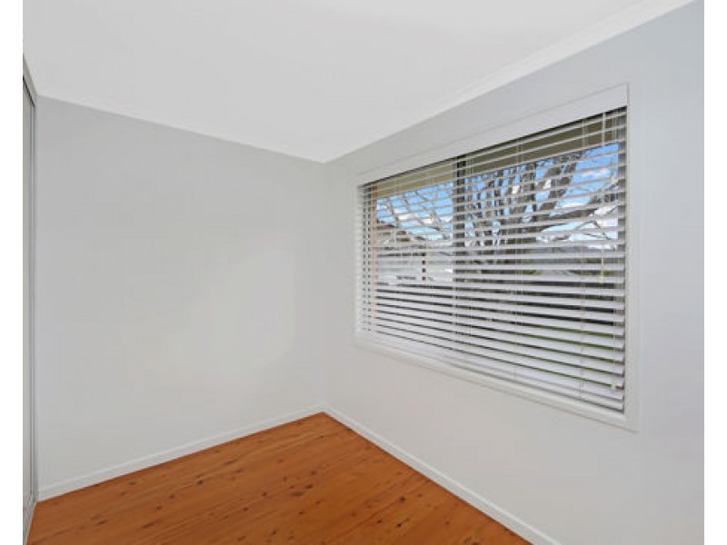 21 Joan Street, Forresters Beach NSW 2260