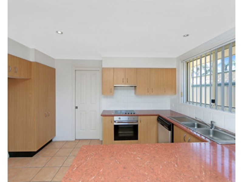 3 164 Ocean Parade, Blue Bay NSW 2261