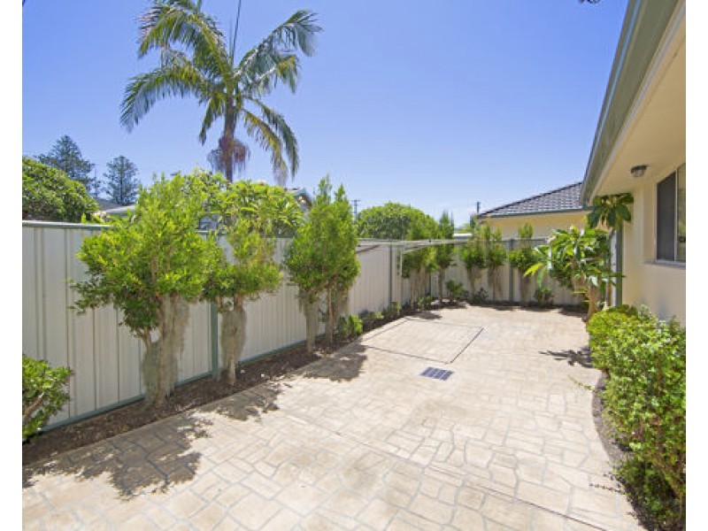 3 164 Ocean Parade, Blue Bay NSW 2261
