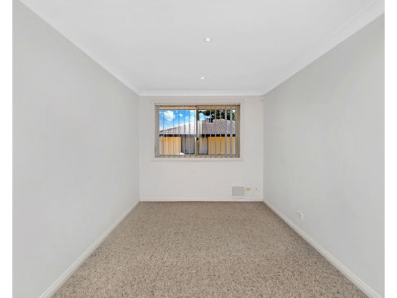 3 164 Ocean Parade, Blue Bay NSW 2261