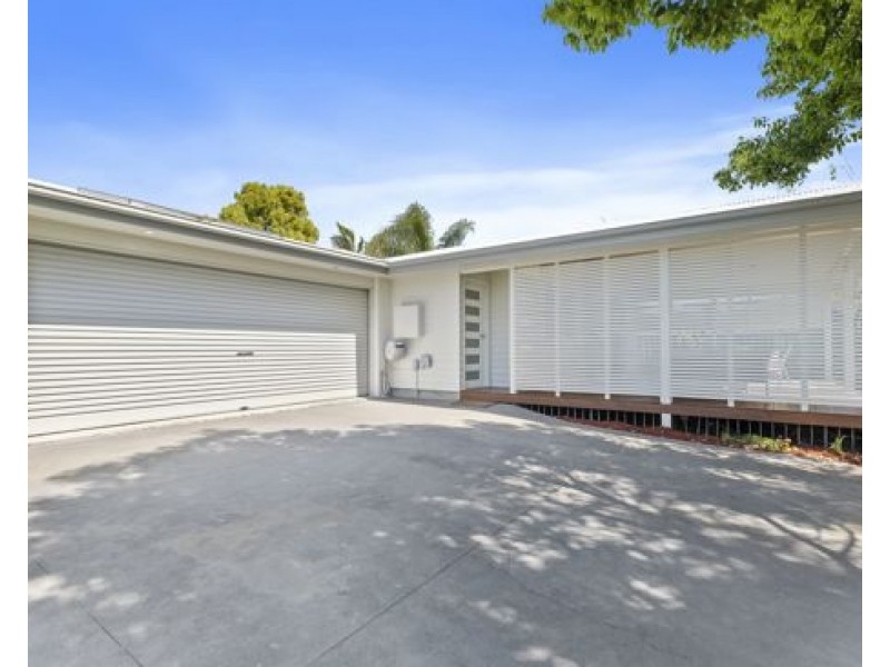 102A Kathleen White Crescent, Killarney Vale NSW 2261