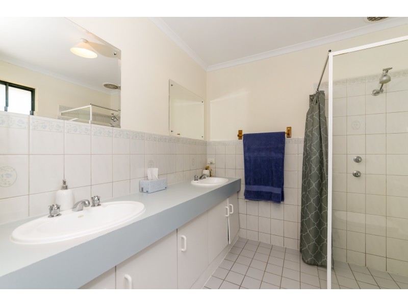 2 Connell Vale Road, Lewiston SA 5501