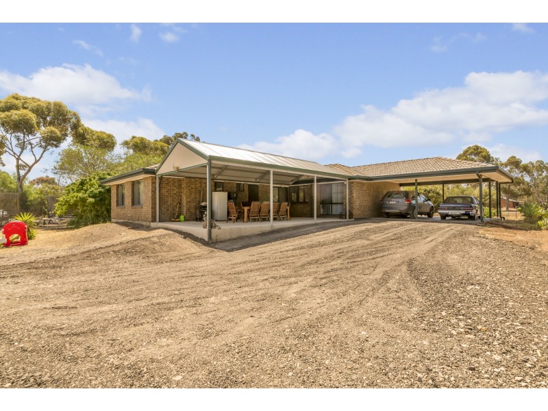 2 Connell Vale Road, Lewiston SA 5501