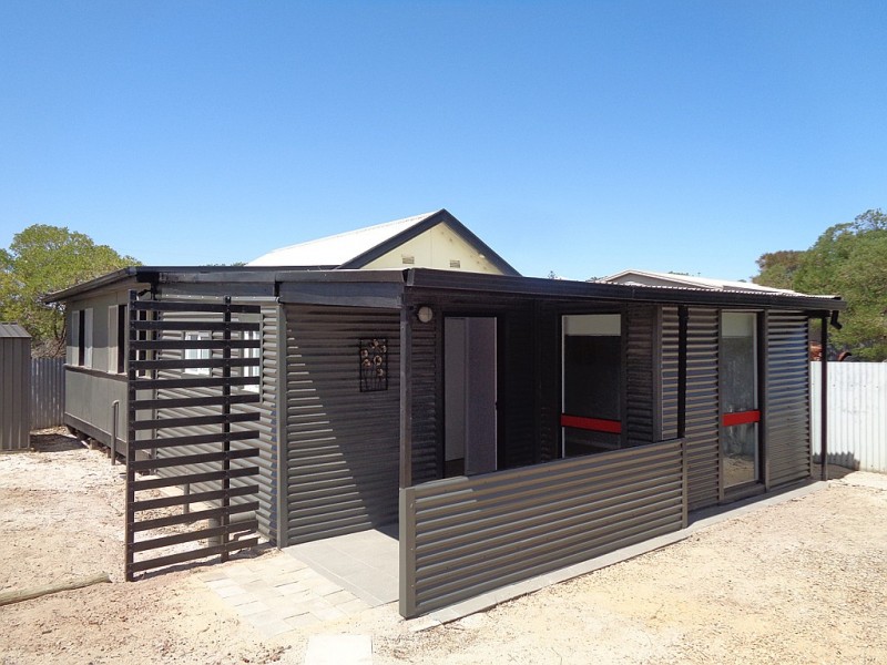 3 Collins Street, Webb Beach SA 5501