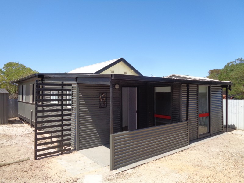 3 Collins Street, Webb Beach SA 5501