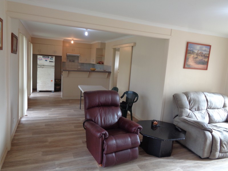 4 Fifth Streret, Dublin SA 5501