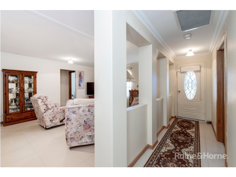 4 Pelican Court, Thompson Beach SA 5501