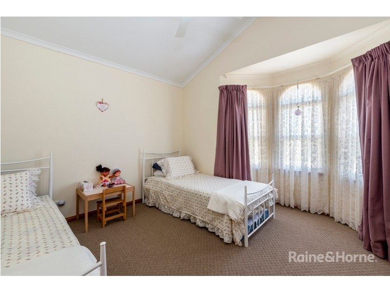 4 Pelican Court, Thompson Beach SA 5501