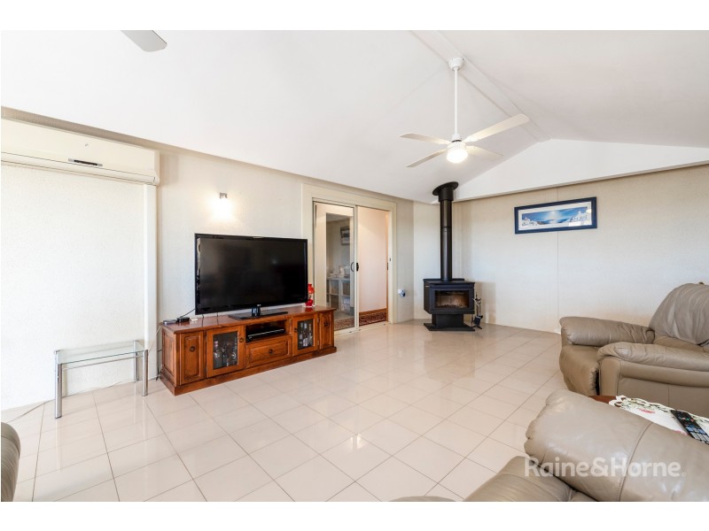 4 Pelican Court, Thompson Beach SA 5501