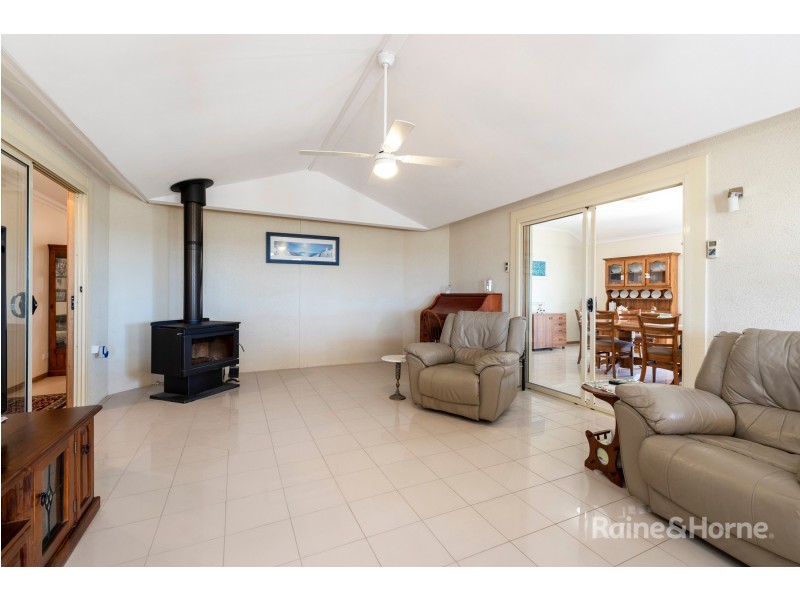 4 Pelican Court, Thompson Beach SA 5501