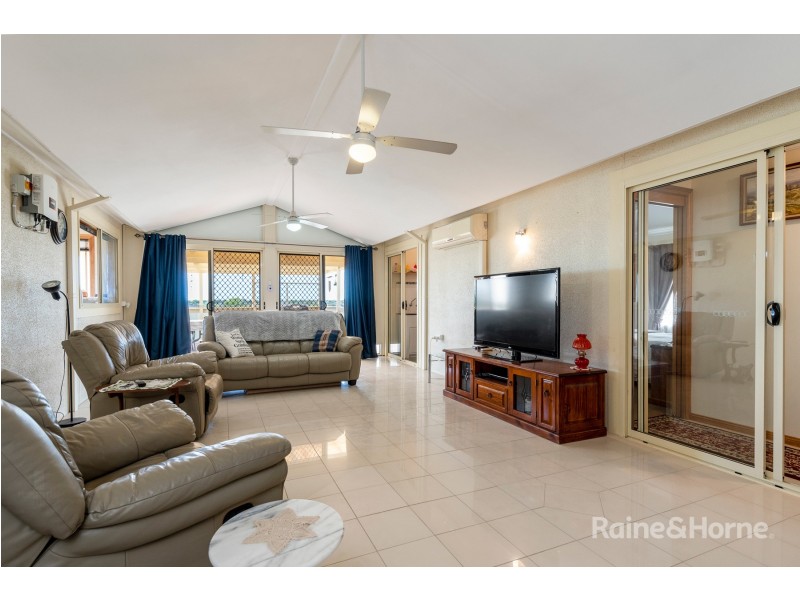 4 Pelican Court, Thompson Beach SA 5501