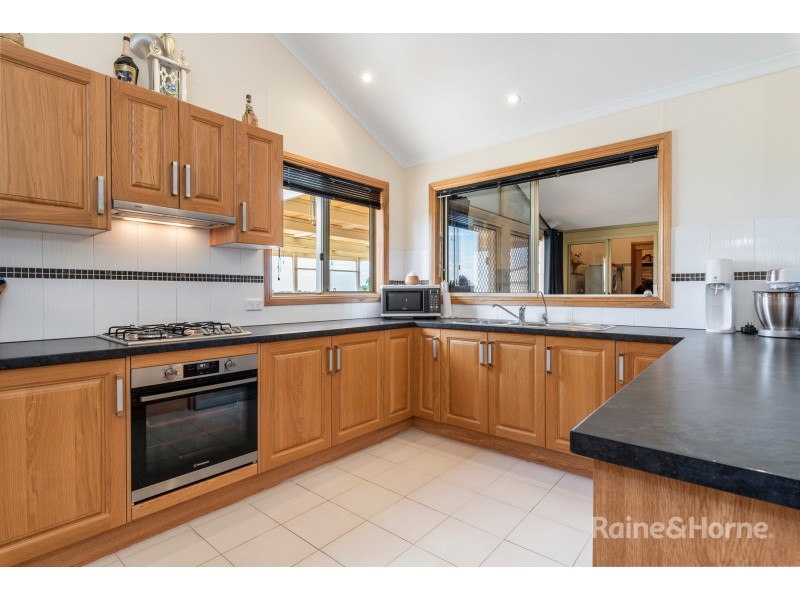 4 Pelican Court, Thompson Beach SA 5501