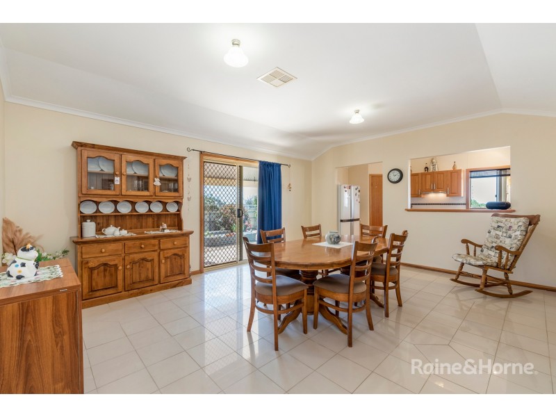 4 Pelican Court, Thompson Beach SA 5501