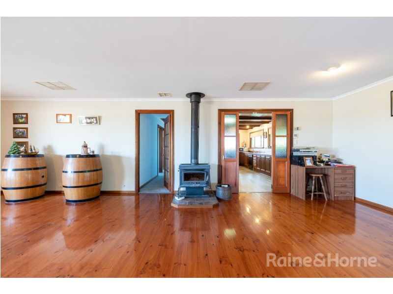 529 Paddys Bridge Road, Redbanks SA 5502