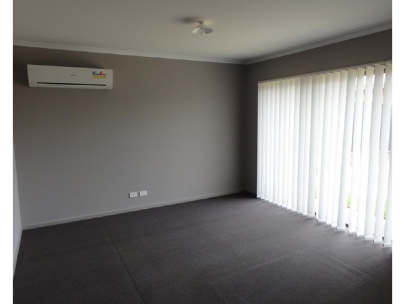 10 Livingston Street, Evanston Gardens SA 5116