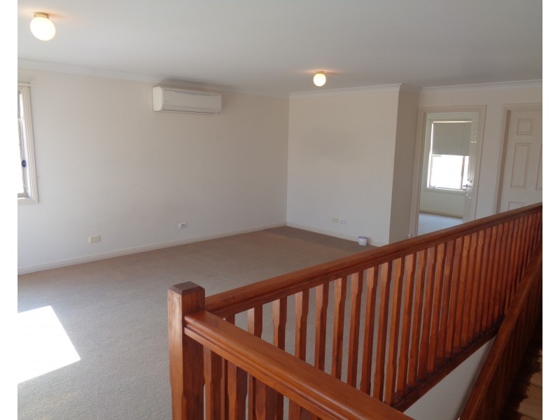 17 Harrys Point Road, Port Hughes SA 5558