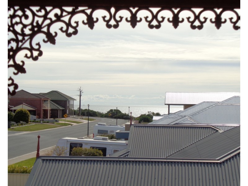 17 Harrys Point Road, Port Hughes SA 5558