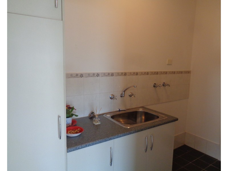 17 Harrys Point Road, Port Hughes SA 5558