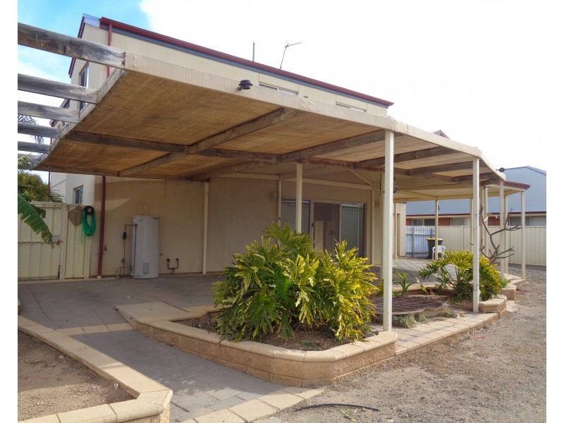 17 Harrys Point Road, Port Hughes SA 5558