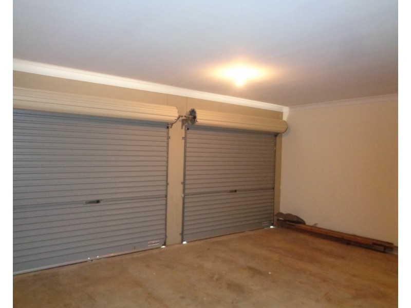 17 Harrys Point Road, Port Hughes SA 5558