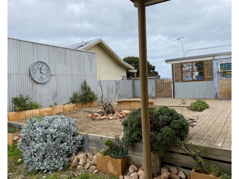 1785 The Esplanade, Middle Beach SA 5501