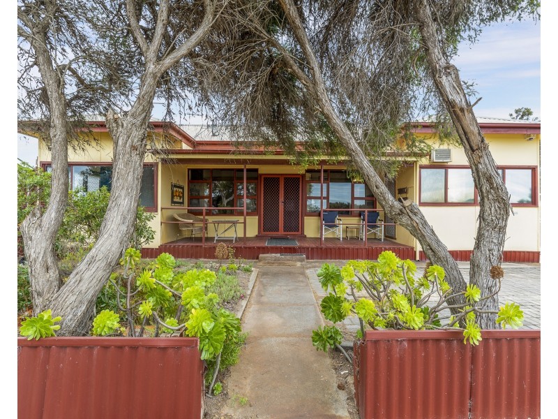 746 The Esplanade, Middle Beach SA 5501