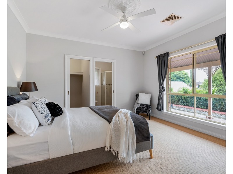 36 Jemalong Crescent, Roseworthy SA 5371