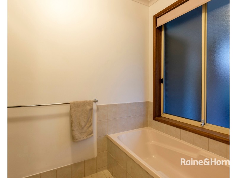 8 Coachwood Court, Wynn Vale SA 5127