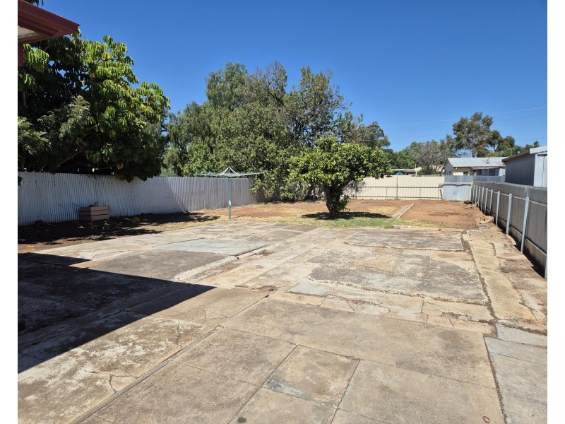 13 Jeffries Road, Elizabeth South SA 5112