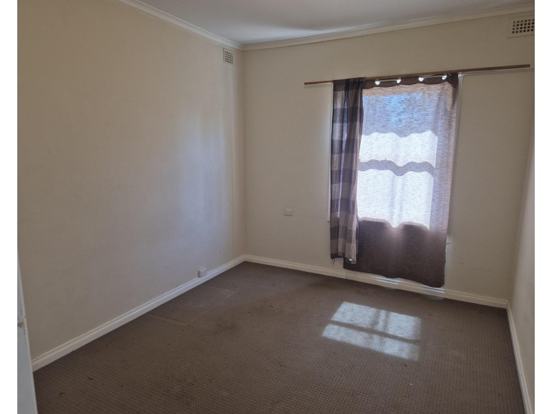 13 Jeffries Road, Elizabeth South SA 5112