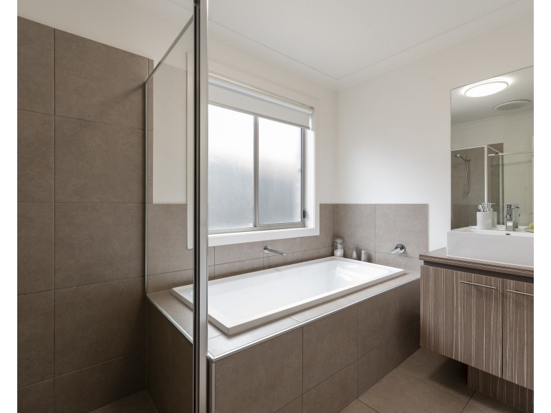 11 Roxburgh Crescent, Blakeview SA 5114