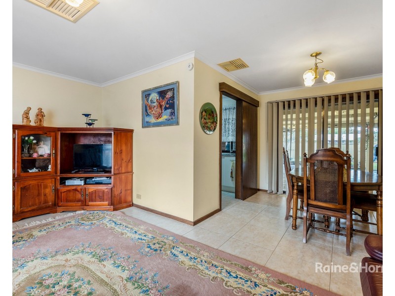 8 Rau Avenue, Evanston SA 5116