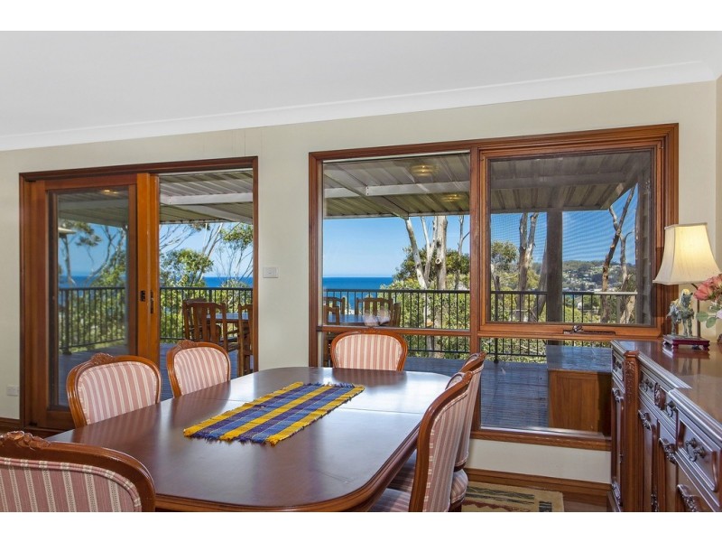 33 Surf Rider Avenue, North Avoca NSW 2260