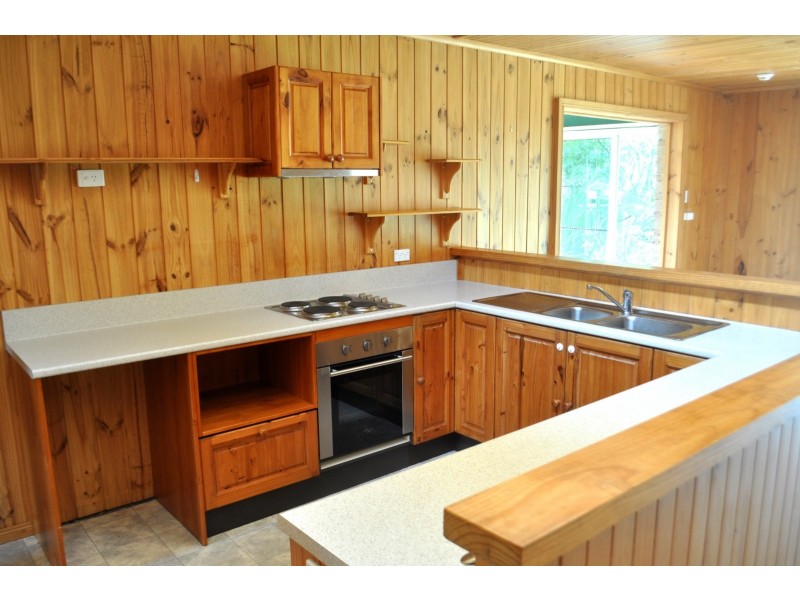 21A Lake Street, North Avoca NSW 2260